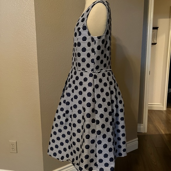Tahari ASL midi cocktail dress in a shimmery silver with navy polka dots - Picture 3 of 6